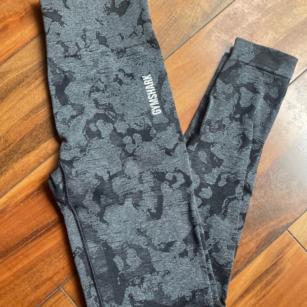 Gymshark Adapt Seamless Black Camo Leggings